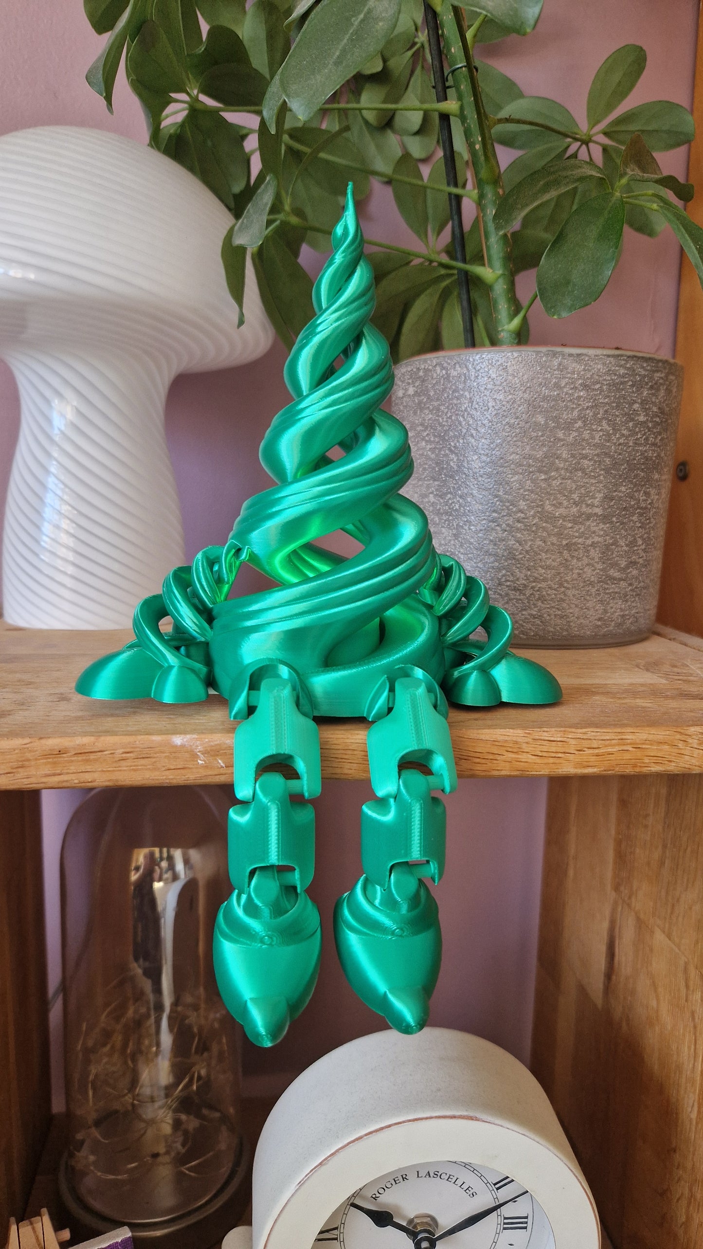 Large Dangle Leg Christmas Tree